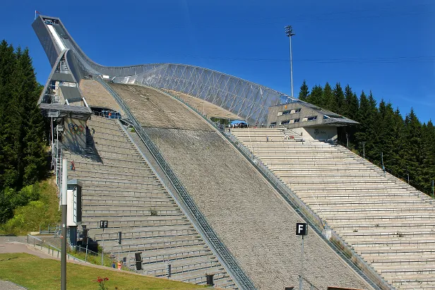 Holmenkollen Schanze